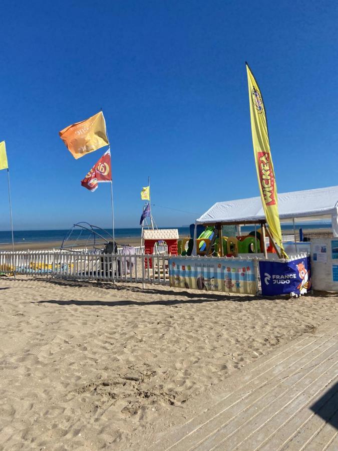 La Villa L'Oiseau Bleu Proche De La Plage Et De Deauville !!! Awards 2025 Blonville-sur-Mer Esterno foto